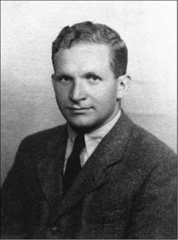 Иллюстрация к книге — 100 великих операций спецслужб [i_033.jpg]