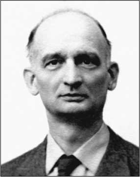 Иллюстрация к книге — 100 великих операций спецслужб [i_077.jpg]