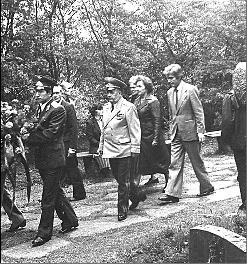 Иллюстрация к книге — Секретная миссия резидента «Патраса» [i_017.jpg]