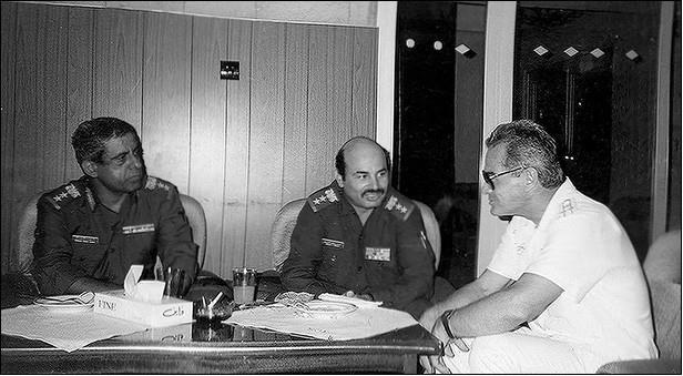 Иллюстрация к книге — Секретная миссия резидента «Патраса» [i_024.jpg]