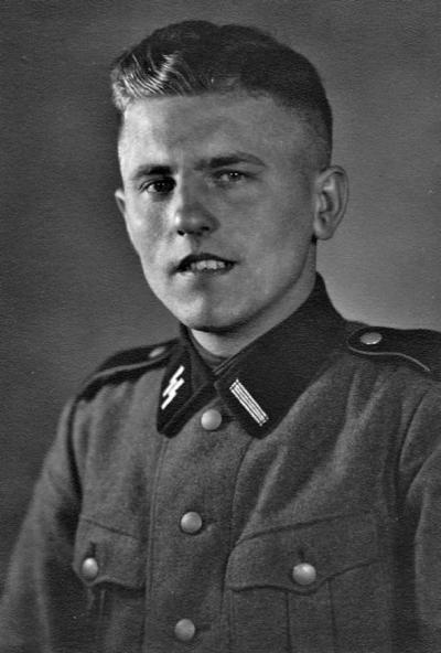 Иллюстрация к книге — 32-я добровольческая гренадерская дивизия СС «30 января» [img_09.jpg]