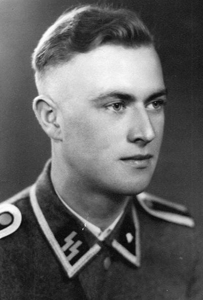 Иллюстрация к книге — 32-я добровольческая гренадерская дивизия СС «30 января» [img_26.jpg]