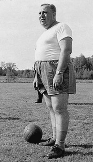 Иллюстрация к книге — 100 великих футбольных матчей [i_032.jpg]