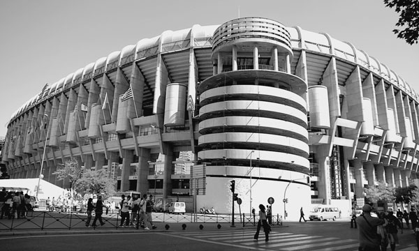 Иллюстрация к книге — 100 великих футбольных матчей [i_053.jpg]