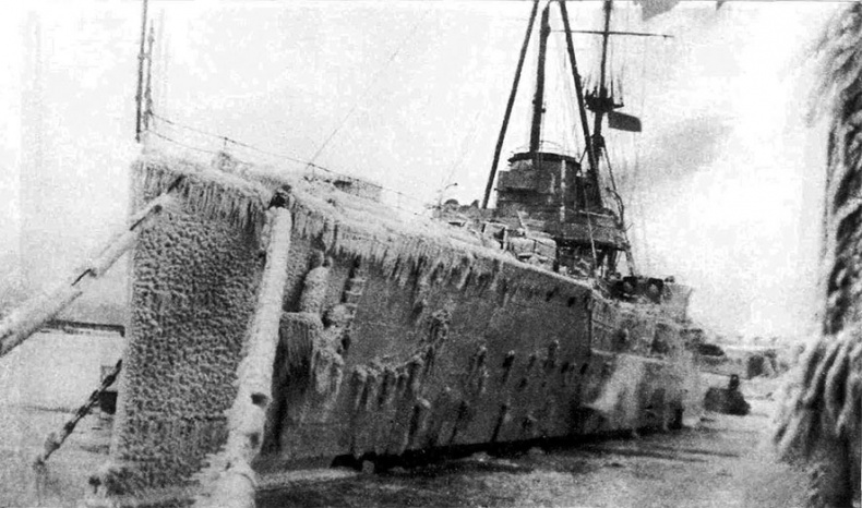 Иллюстрация к книге — Погибли без боя. Катастрофы русских кораблей XVIII–XX вв. [i_023.jpg]