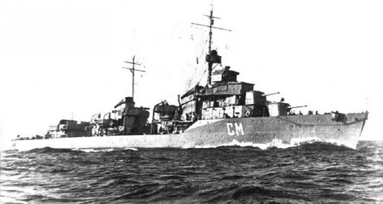 Иллюстрация к книге — Погибли без боя. Катастрофы русских кораблей XVIII–XX вв. [i_025.jpg]