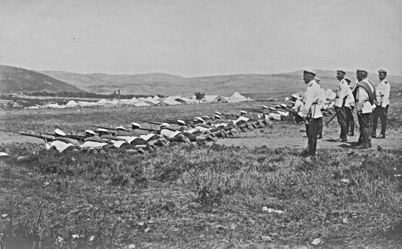 Иллюстрация к книге — Изгнанная армия. Полвека военной эмиграции. 1920-1970 гг. [i_009.jpg]