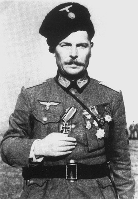 Иллюстрация к книге — Изгнанная армия. Полвека военной эмиграции. 1920-1970 гг. [i_026.jpg]