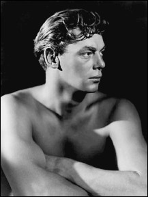 Иллюстрация к книге — 100 великих олимпийских чемпионов [i_016.jpg]