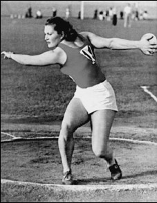 Иллюстрация к книге — 100 великих олимпийских чемпионов [i_034.jpg]