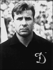 Иллюстрация к книге — 100 великих олимпийских чемпионов [i_040.jpg]