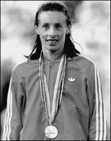 Иллюстрация к книге — 100 великих олимпийских чемпионов [i_086.jpg]