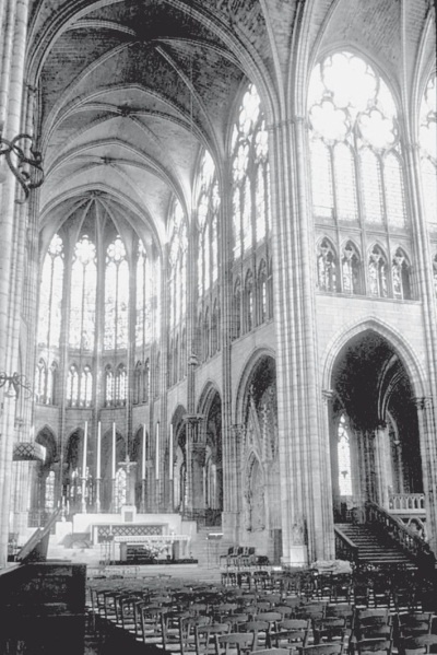 Иллюстрация к книге — 100 великих монастырей [i_007.jpg]