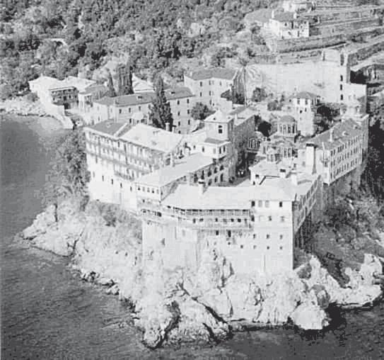 Иллюстрация к книге — 100 великих монастырей [i_017.jpg]