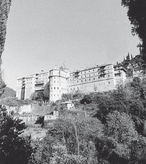 Иллюстрация к книге — 100 великих монастырей [i_041.jpg]