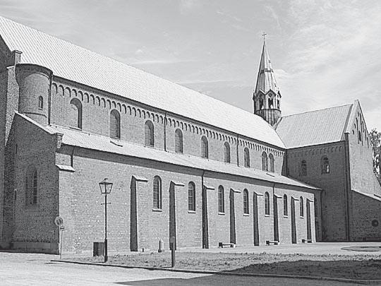 Иллюстрация к книге — 100 великих монастырей [i_055.jpg]