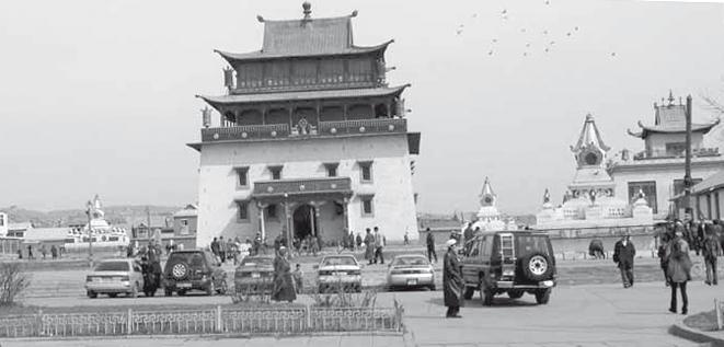 Иллюстрация к книге — 100 великих монастырей [i_066.jpg]