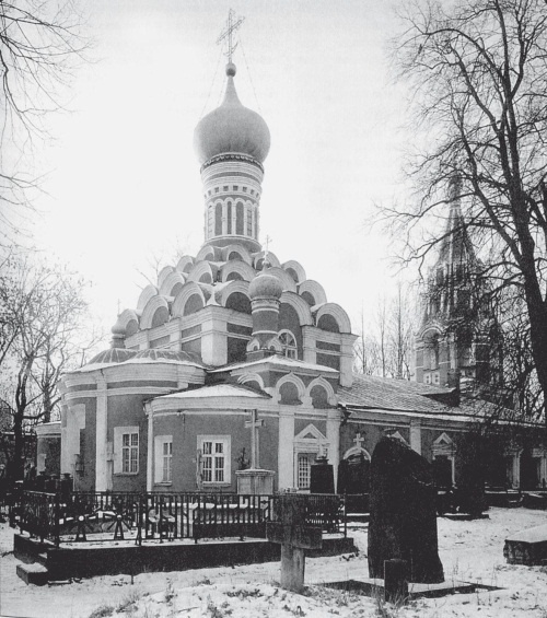 Иллюстрация к книге — 100 великих монастырей [i_090.jpg]