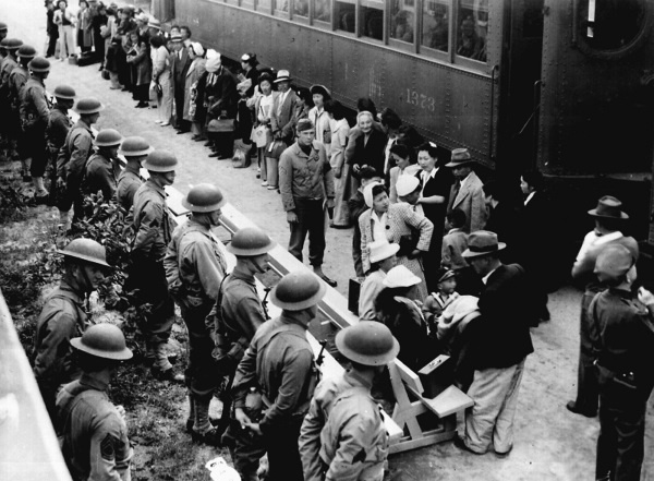 Иллюстрация к книге — Соединенные Штаты Америки. Противостояние и сдерживание [i_024.jpg]