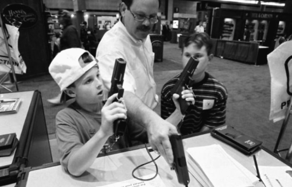 Иллюстрация к книге — Соединенные Штаты Америки. Противостояние и сдерживание [i_034.jpg]