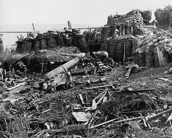 Иллюстрация к книге — Четыре трагедии Крыма [i_080.jpg]