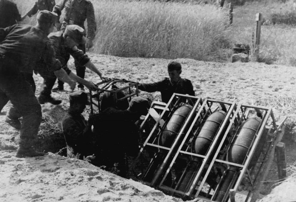 Иллюстрация к книге — Четыре трагедии Крыма [i_091.jpg]