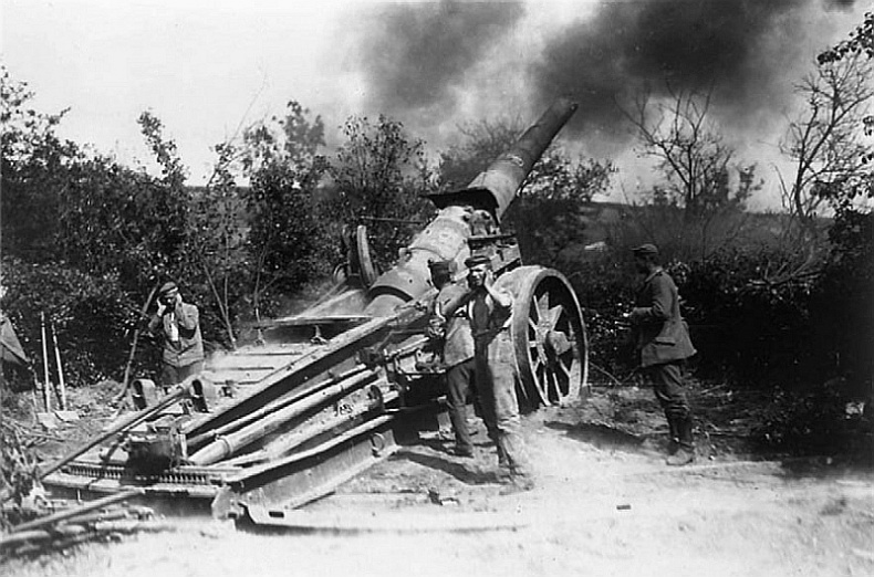 Иллюстрация к книге — 100 великих тайн Первой Мировой [i_033.jpg]