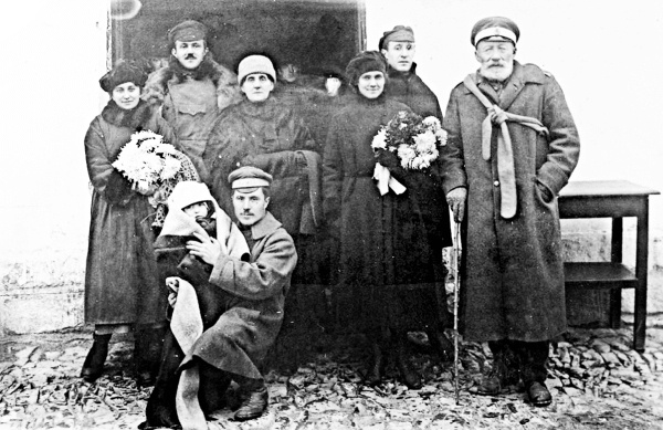 Иллюстрация к книге — Дроздовцы в огне [i_008.jpg]