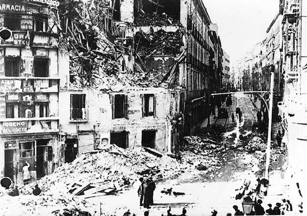 Иллюстрация к книге — На далеком меридиане [i_027.jpg]