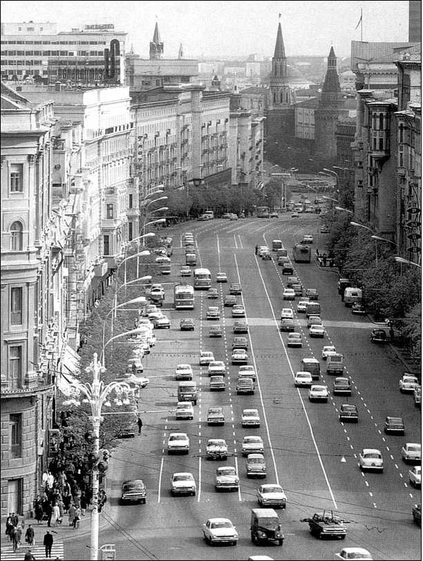 Иллюстрация к книге — СССР при Брежневе. Правда великой эпохи [i_010.jpg]