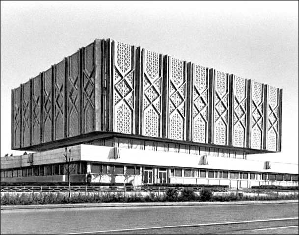 Иллюстрация к книге — СССР при Брежневе. Правда великой эпохи [i_016.jpg]