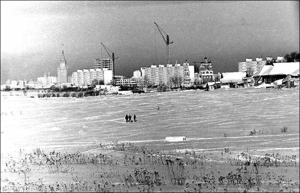 Иллюстрация к книге — СССР при Брежневе. Правда великой эпохи [i_023.jpg]