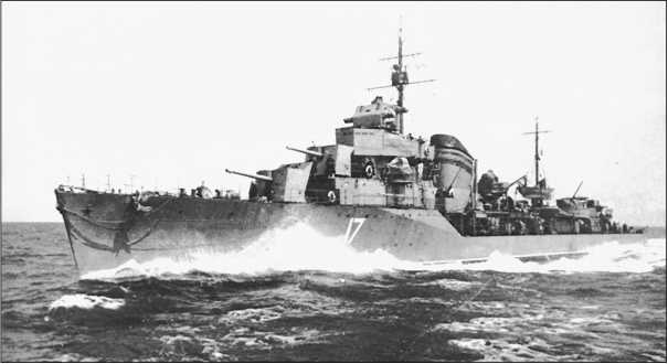 Иллюстрация к книге — На трудных дорогах войны. В борьбе за Севастополь и Кавказ [i_026.jpg]