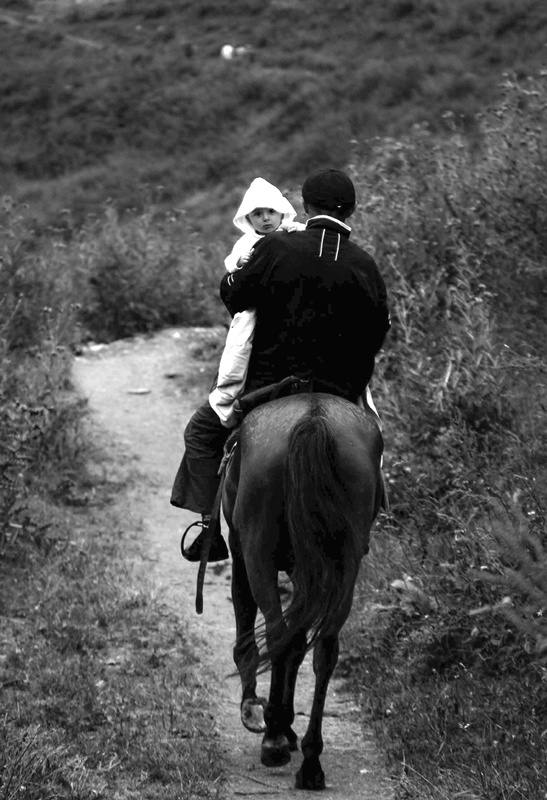 Иллюстрация к книге — Крайности Грузии. В поисках сокровищ Страны волков [i_046.jpg]