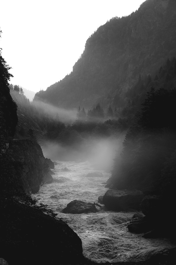 Иллюстрация к книге — Крайности Грузии. В поисках сокровищ Страны волков [i_079.jpg]