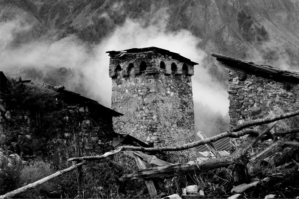 Иллюстрация к книге — Крайности Грузии. В поисках сокровищ Страны волков [i_096.jpg]