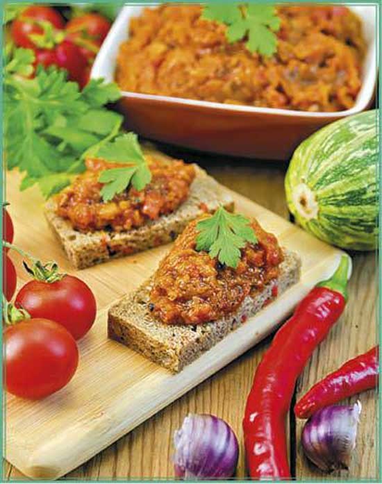 Иллюстрация к книге — Консервируем салаты, лечо, икру, соте, аджику [i_053.jpg]