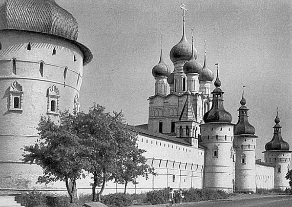 Иллюстрация к книге — 100 великих сокровищ России [i_011.jpg]