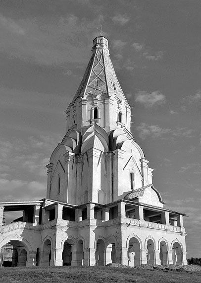 Иллюстрация к книге — 100 великих сокровищ России [i_023.jpg]