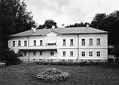 Иллюстрация к книге — 100 великих сокровищ России [i_028.jpg]