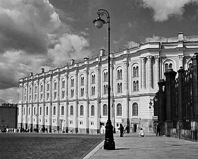 Иллюстрация к книге — 100 великих сокровищ России [i_079.jpg]