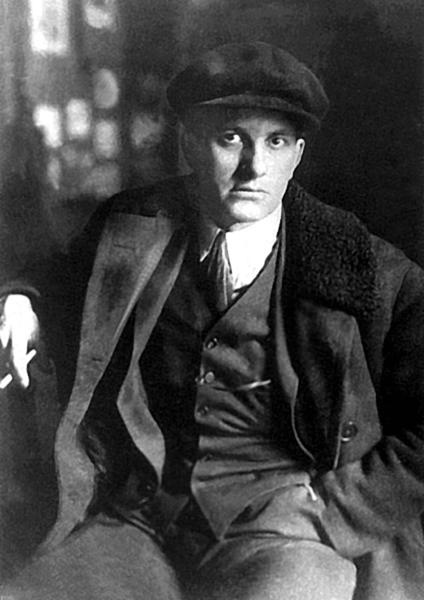 Иллюстрация к книге — 100 великих тайн советской эпохи [i_030.jpg]