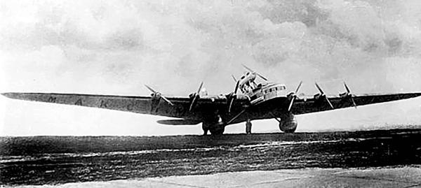 Иллюстрация к книге — 100 великих тайн советской эпохи [i_039.jpg]