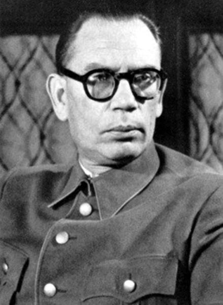 Иллюстрация к книге — 100 великих тайн советской эпохи [i_060.jpg]