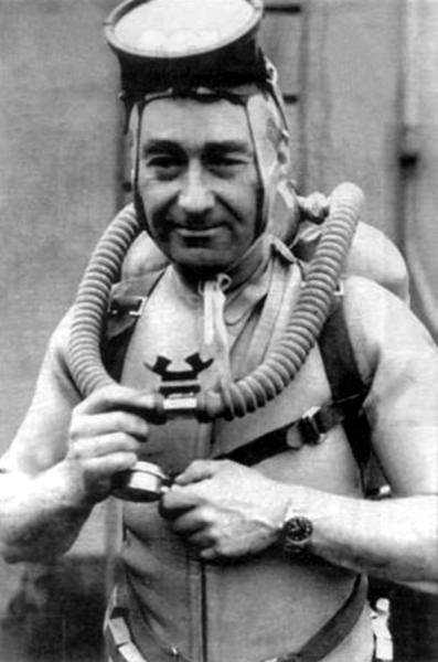 Иллюстрация к книге — 100 великих тайн советской эпохи [i_084.jpg]