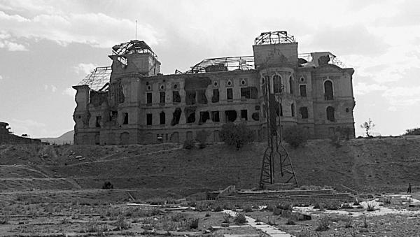 Иллюстрация к книге — 100 великих тайн советской эпохи [i_091.jpg]