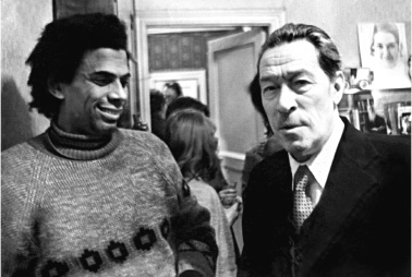 Иллюстрация к книге — Феликс Медведев. Козырная судьба легендарного интервьюера, библиофила, игрока [i_028.jpg]