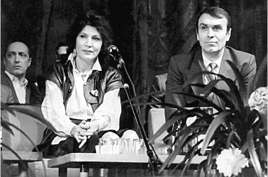 Иллюстрация к книге — Феликс Медведев. Козырная судьба легендарного интервьюера, библиофила, игрока [i_044.jpg]