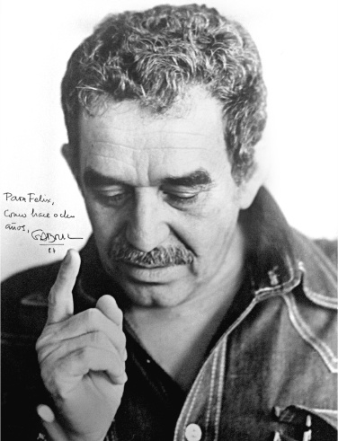 Иллюстрация к книге — Феликс Медведев. Козырная судьба легендарного интервьюера, библиофила, игрока [i_051.jpg]