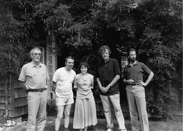 Иллюстрация к книге — Феликс Медведев. Козырная судьба легендарного интервьюера, библиофила, игрока [i_055.jpg]